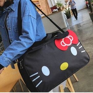 HELLO KITTY TRAVEL CROSSBODY WEEKENDESanrio NEW Hello Kitty Pink Nylon DuffleBag